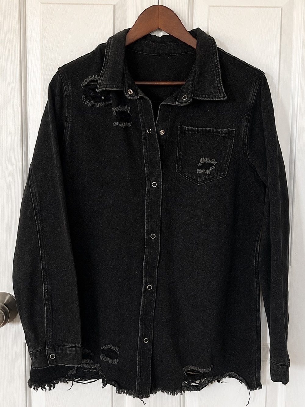 Women’s Grunge Black Distressed Denim Button-Up Shacket – Size Large